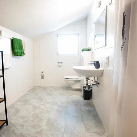 Apartament Hoamat *
